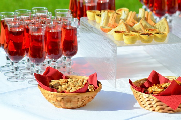 Qué es una mesa para evento y por qué es tan popular